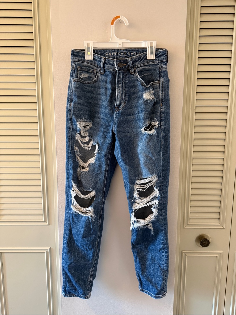 American Eagle Outfitters Ripped Boyfriend Jeans - Dark Blue